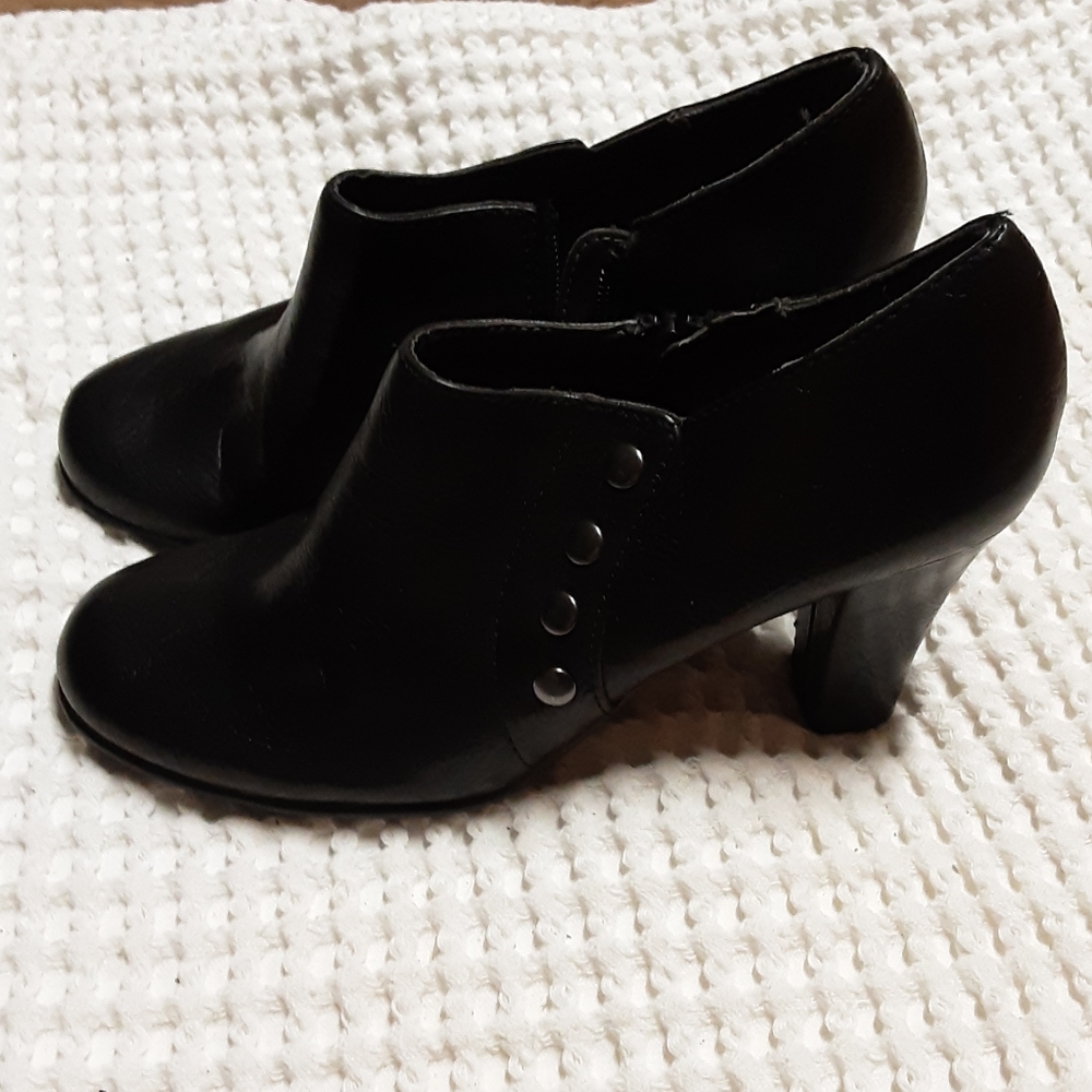 Aerosols booties